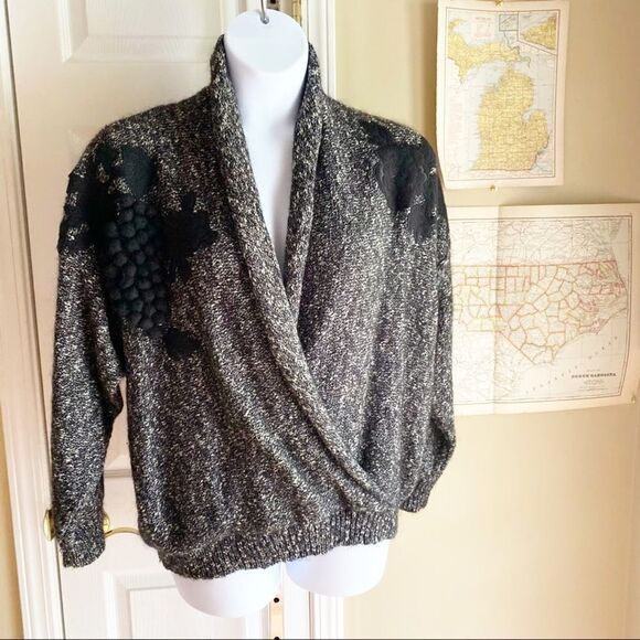 Vintage Wool and Angora Gray Sweater with Grape and Roses Appliqué Size 1X - Picture 1 of 9